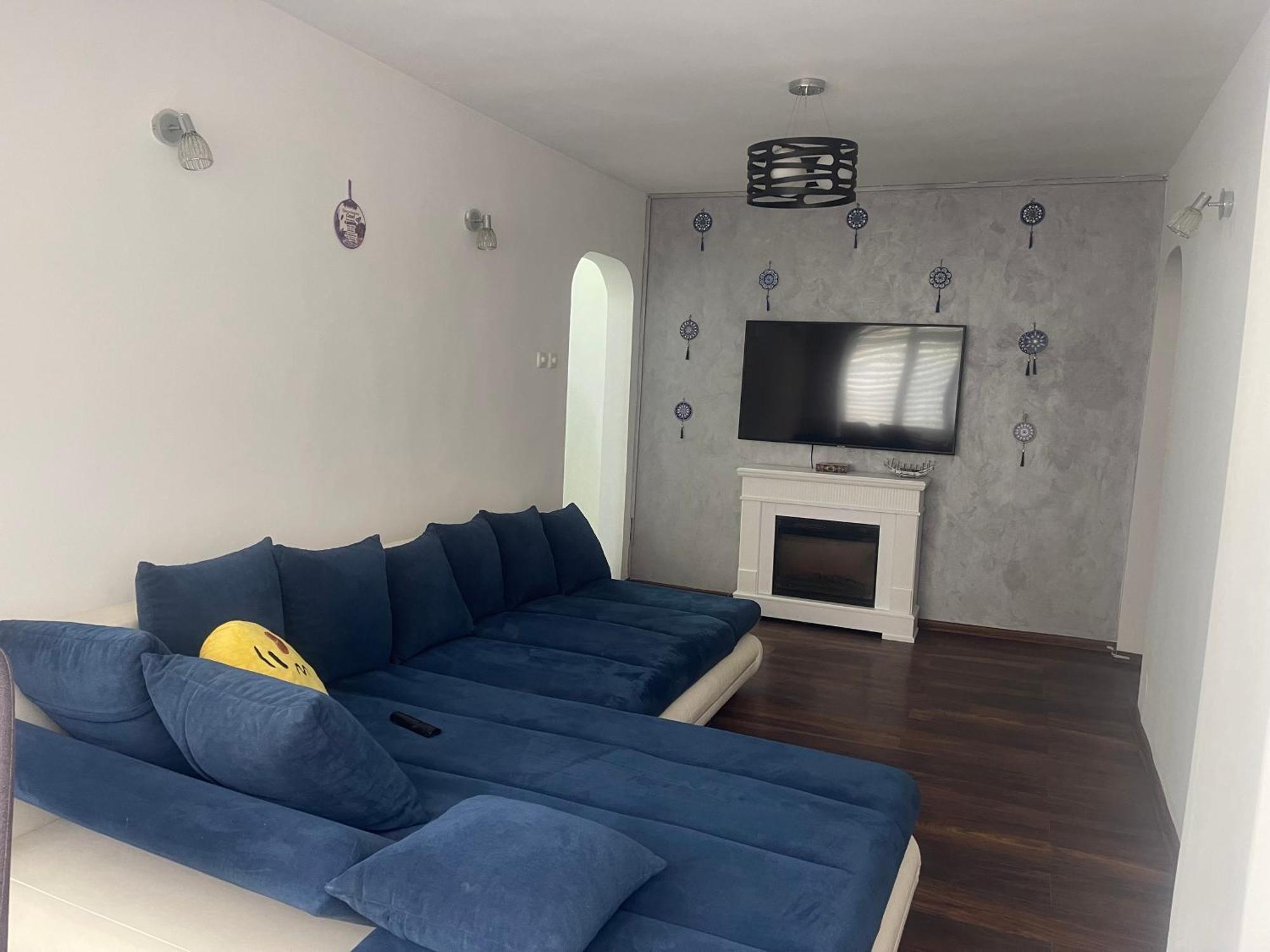 Carlitos Apt Ramnicu Valcea Exterior photo